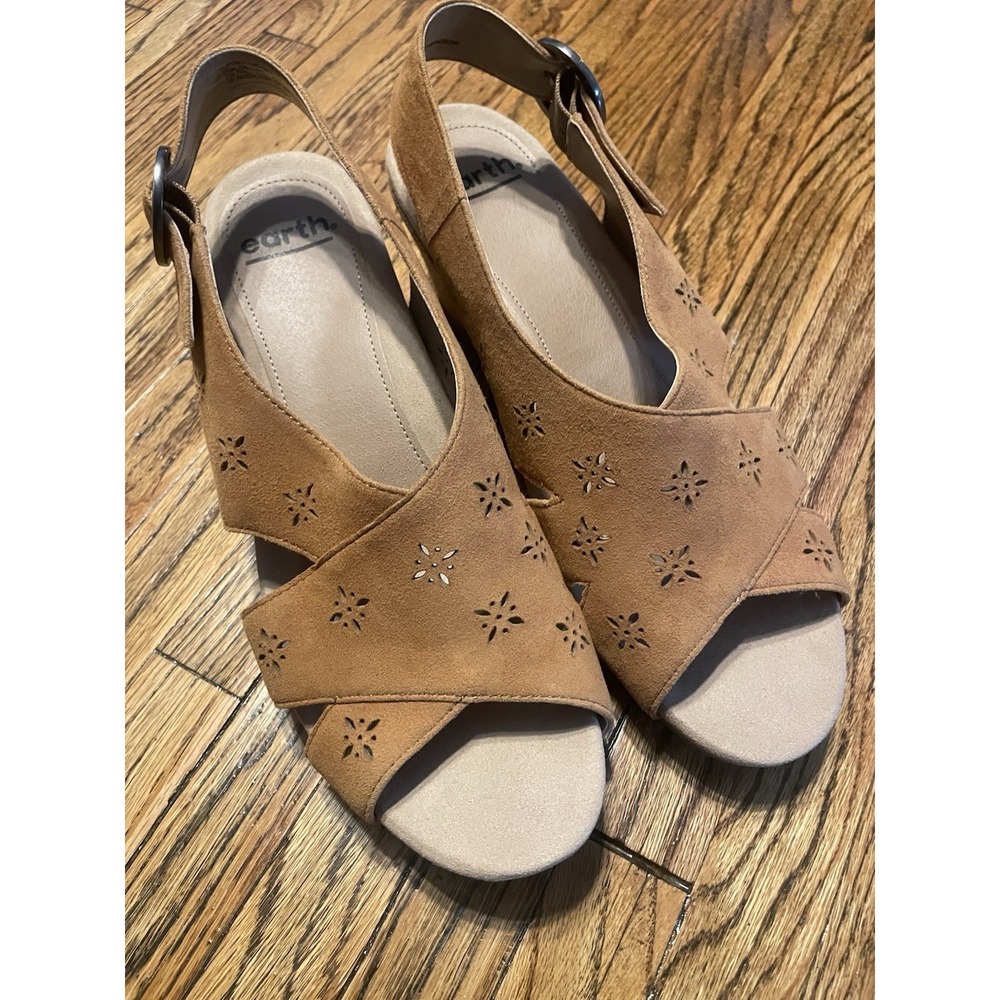 Earth Shoes Tan Suede Perforated‎ Wedge Slingback Sandals Women 8